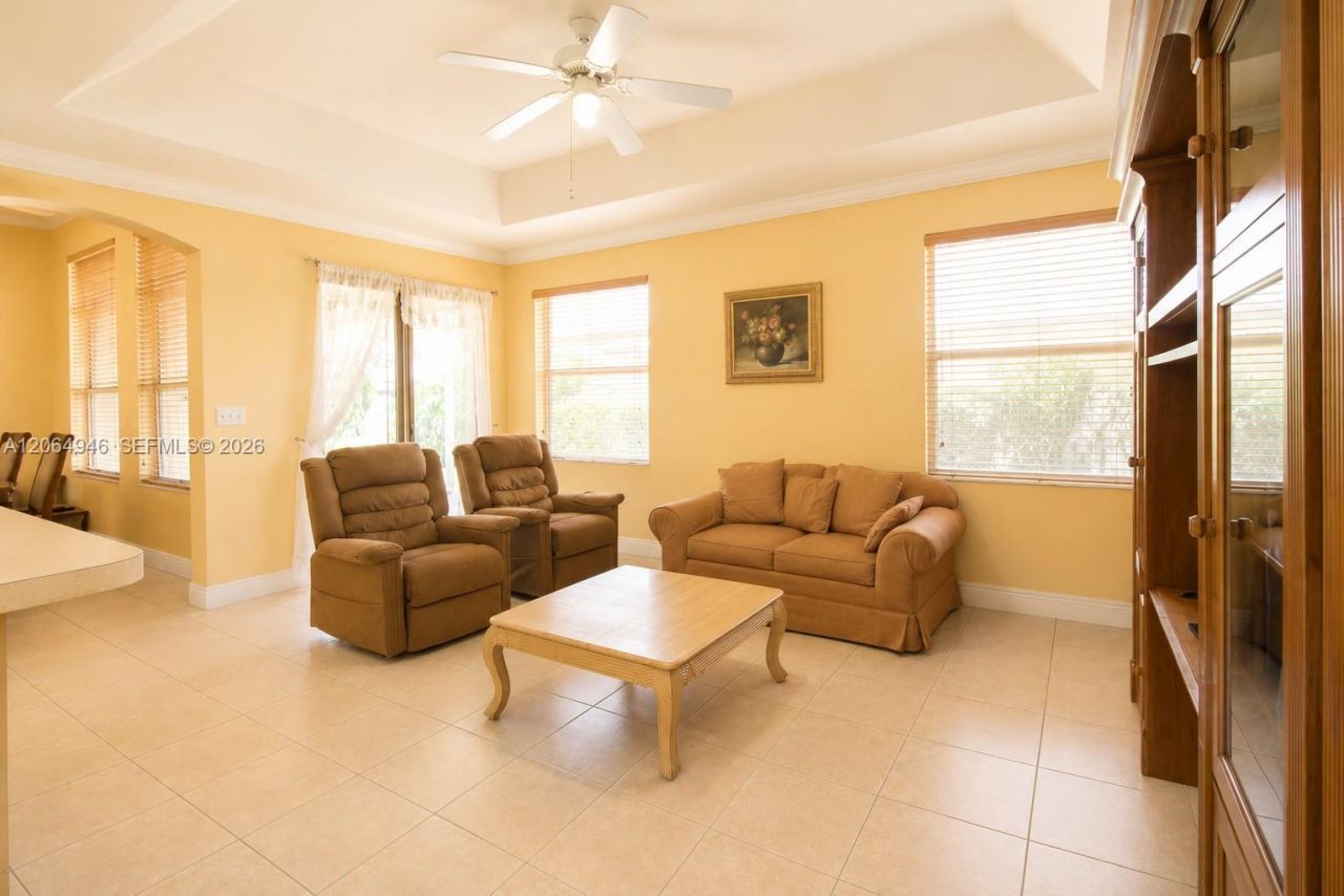14261 SW 28th St, Miami, FL 33175 Photo