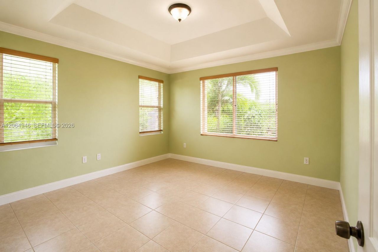 14261 SW 28th St, Miami, FL 33175 Photo