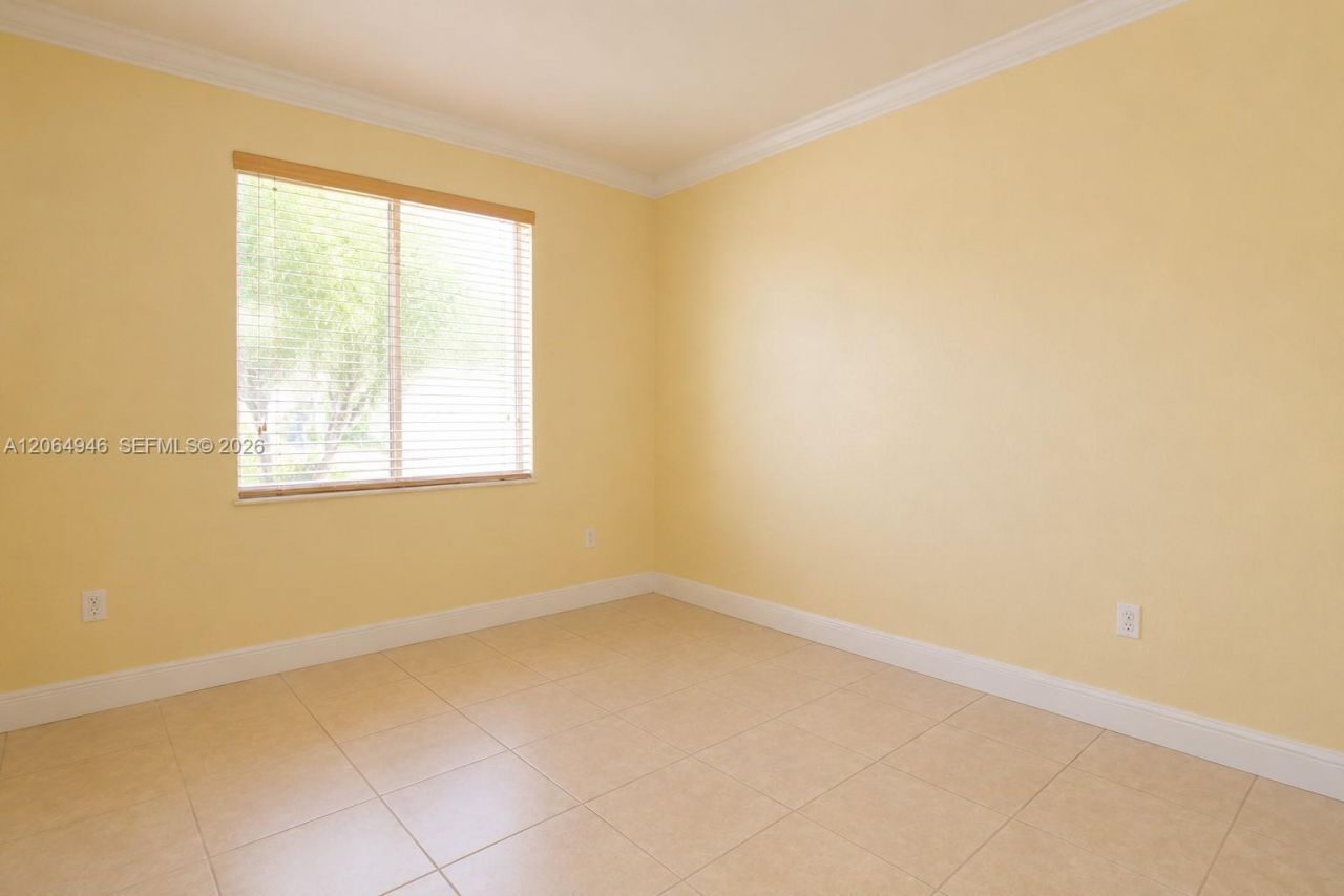 14261 SW 28th St, Miami, FL 33175 Photo