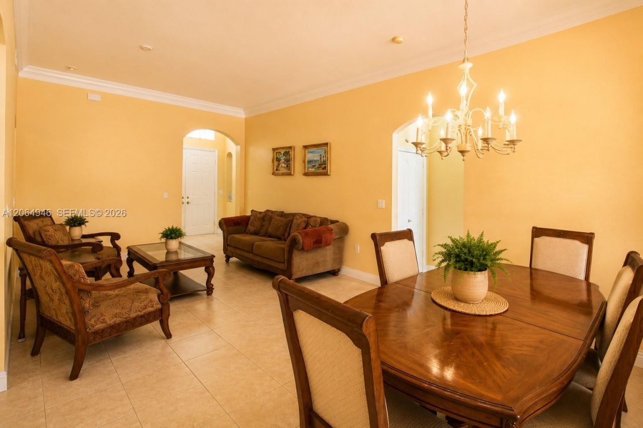 14261 SW 28th St, Miami, FL 33175 Photo