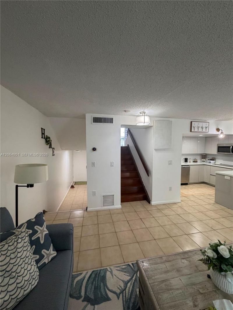 8690 SW 154th Cir Pl, Unit 3D, Miami, FL 33193 Photo