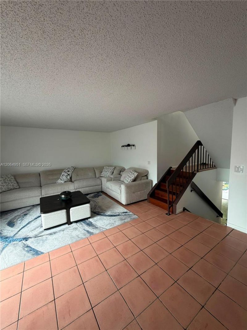 8690 SW 154th Cir Pl, Unit 3D, Miami, FL 33193 Photo