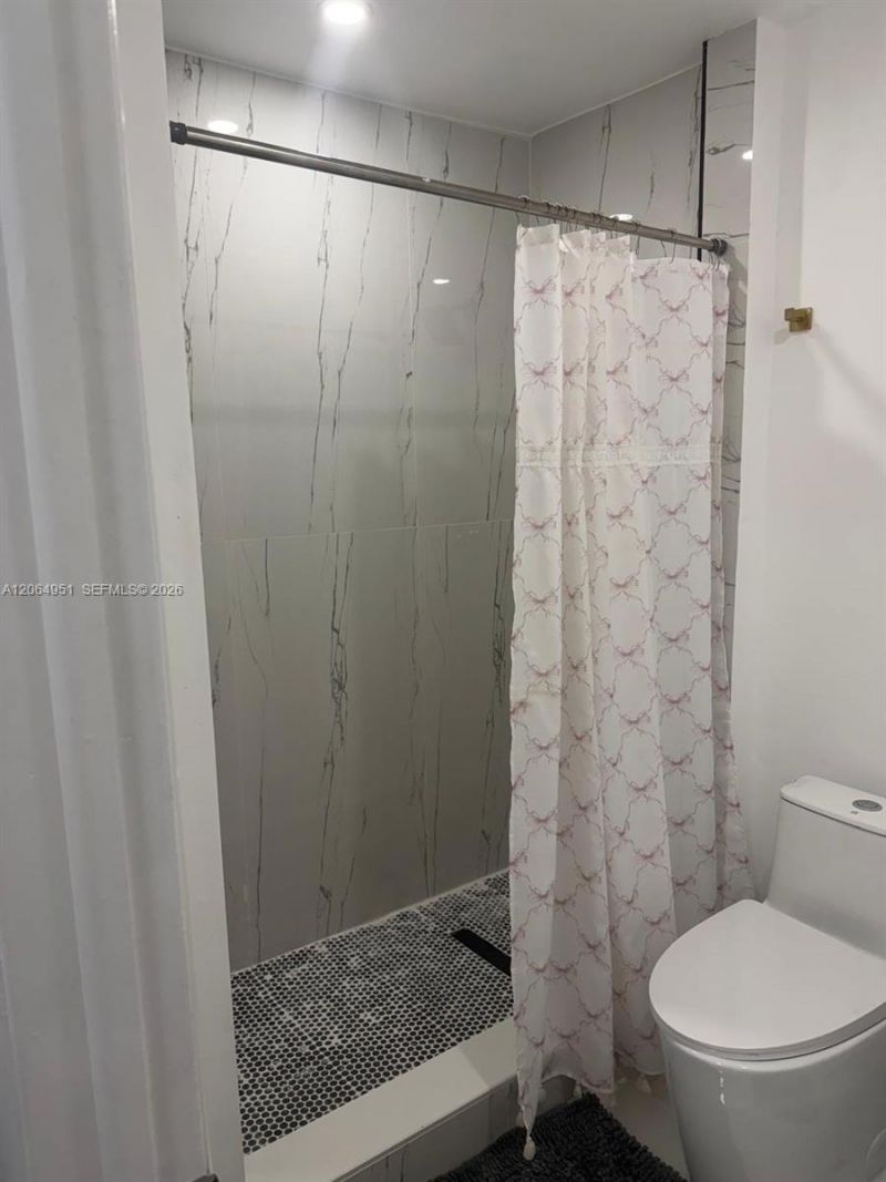 8690 SW 154th Cir Pl, Unit 3D, Miami, FL 33193 Photo