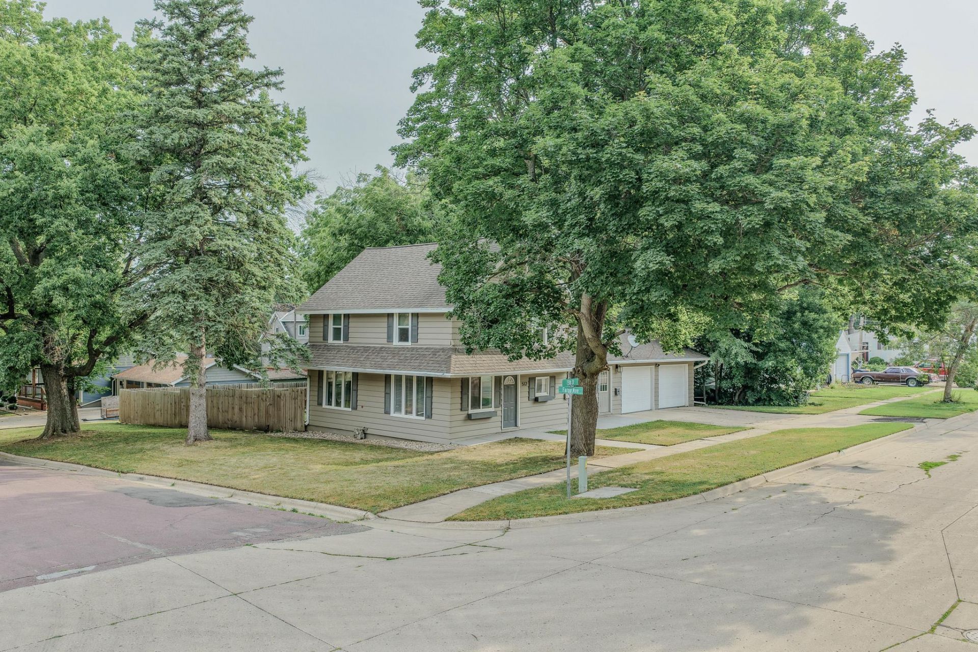 512 15th Street , Spirit Lake, IA 51360 Main Photo