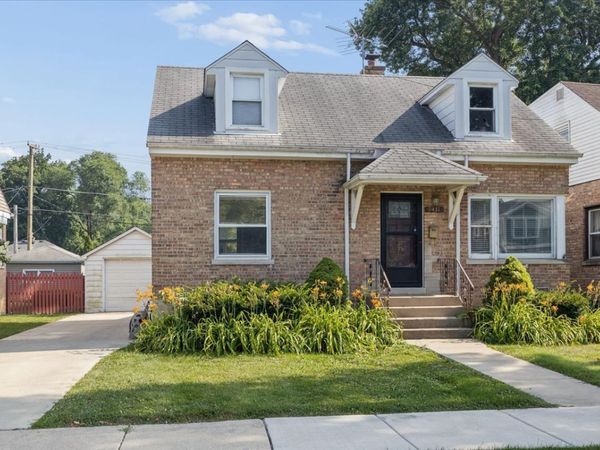 9431 Jefferson Avenue , Brookfield, IL 60513