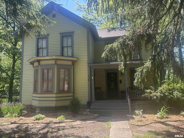 110 S BISHOP HILL Street, Bishop Hill, IL 61419