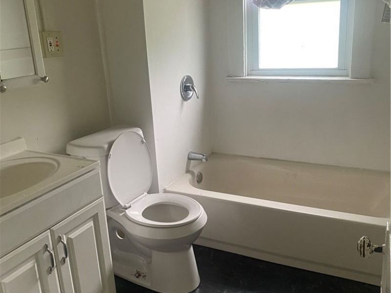 1088 E 141st Street, Cleveland, OH 44110 Photo 14