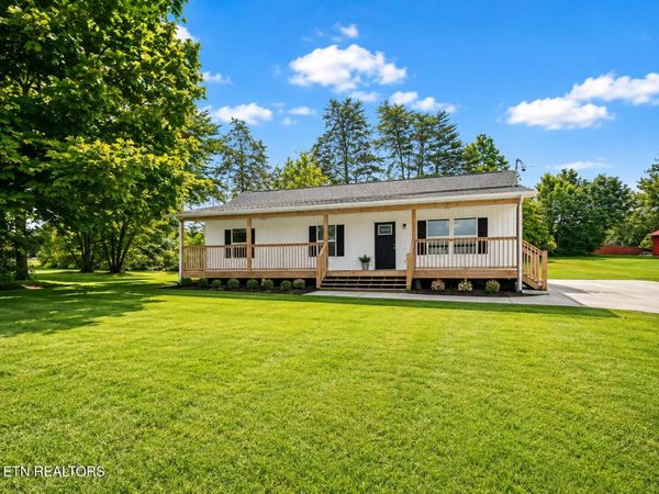 9332 N Ruggles Ferry Pike, Strawberry Plains, TN 37871