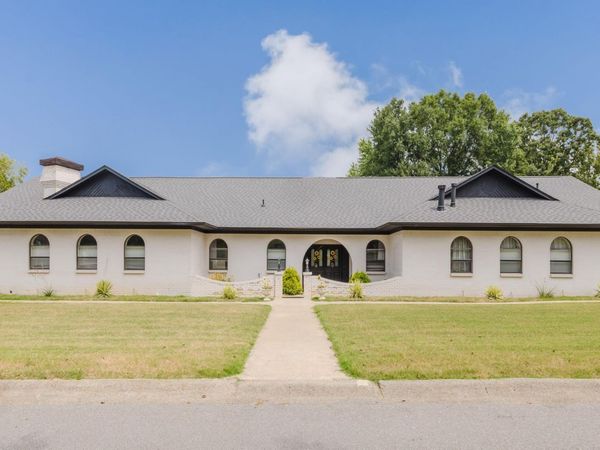 1 Warbler Drive , Sherwood, AR 72120