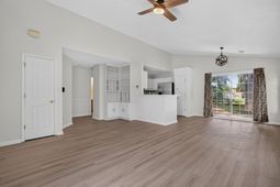 2412 Stingray Boulevard photo 4