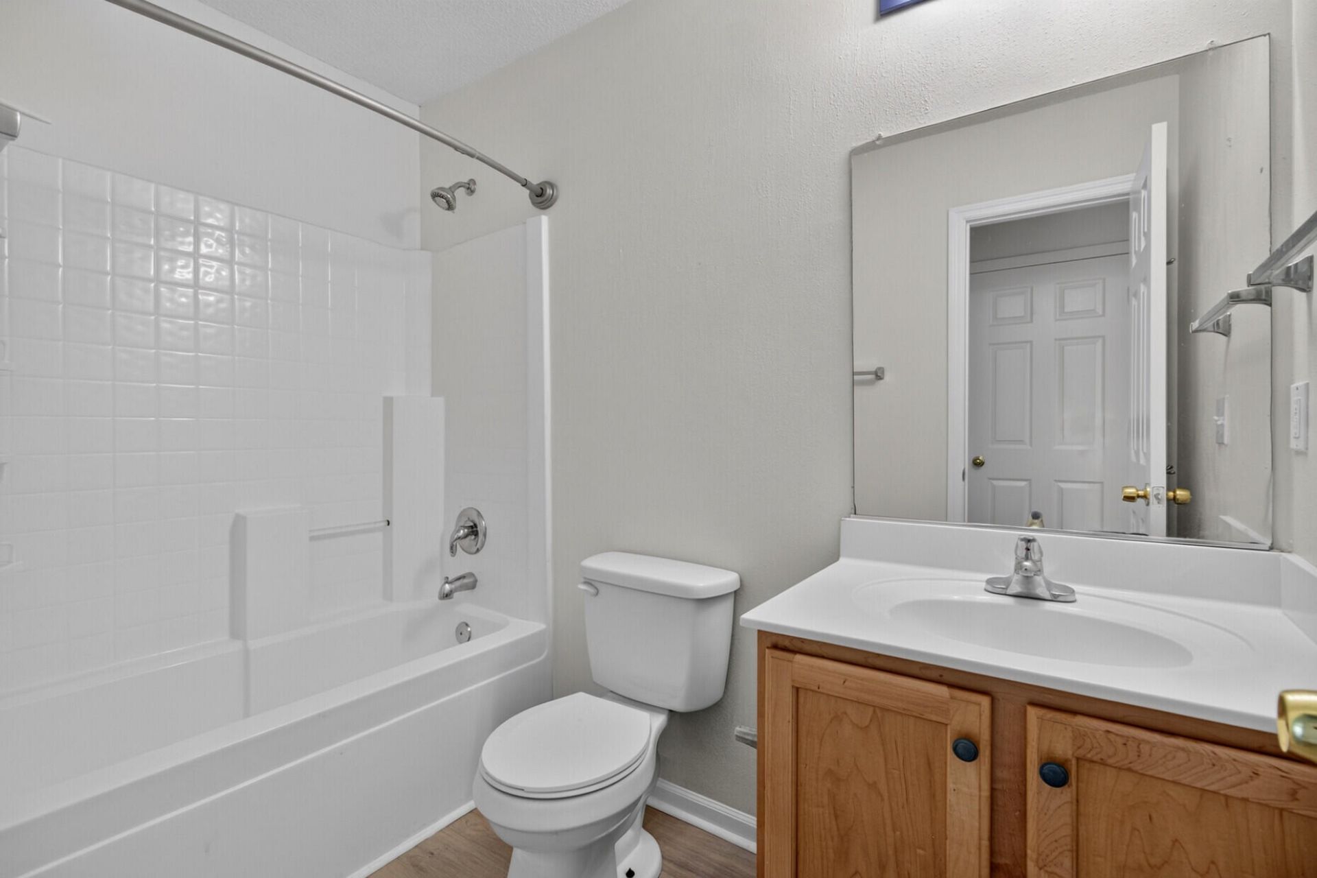 2412 Stingray Boulevard Photo 7