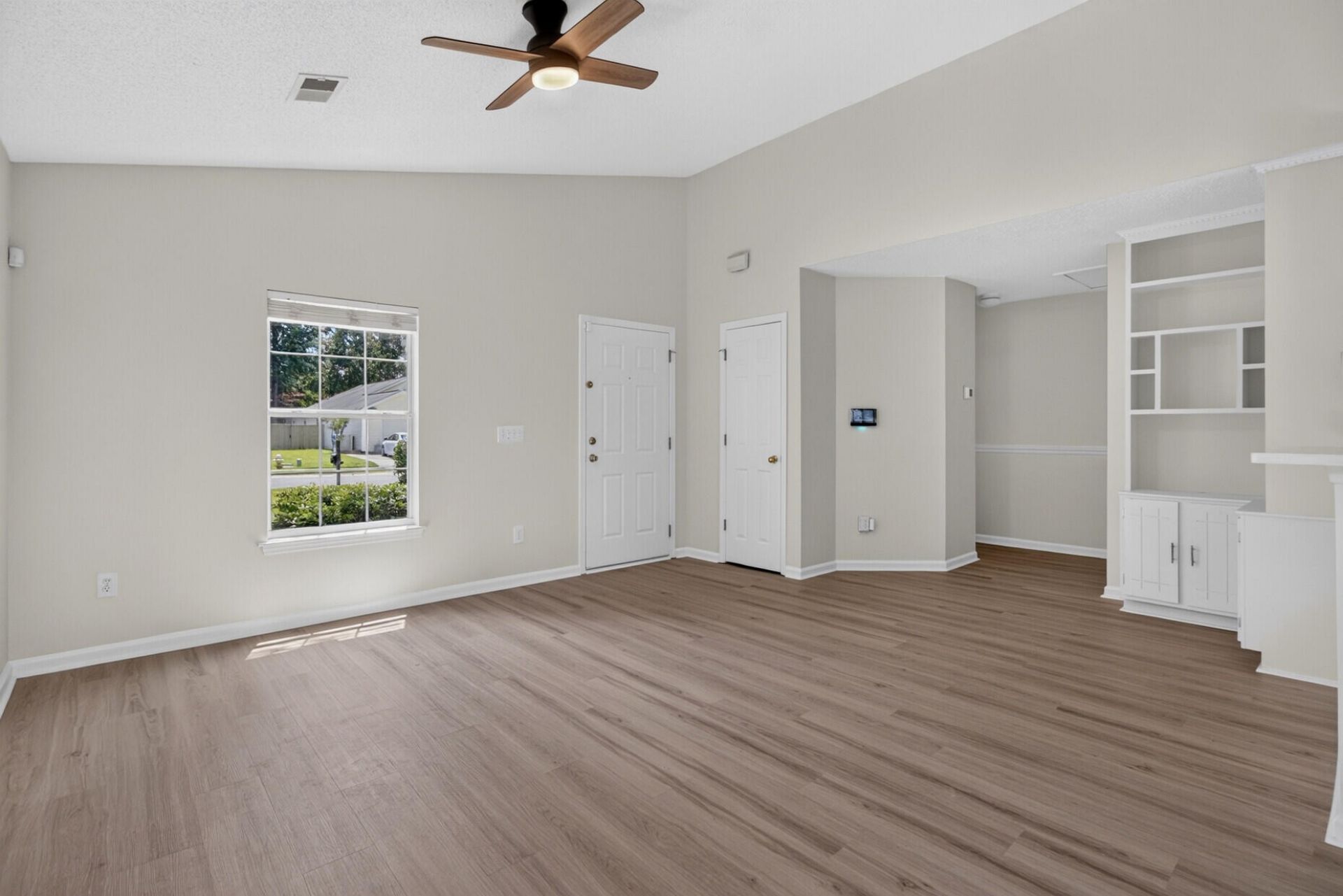 2412 Stingray Boulevard Photo 8