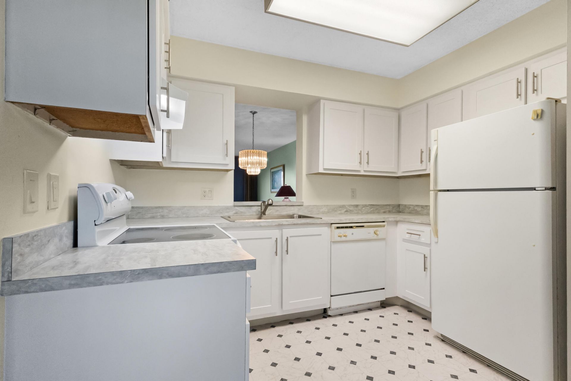 2209 S Cypress Bend Drive, Unit 507, Pompano Beach, FL 33069 Photo