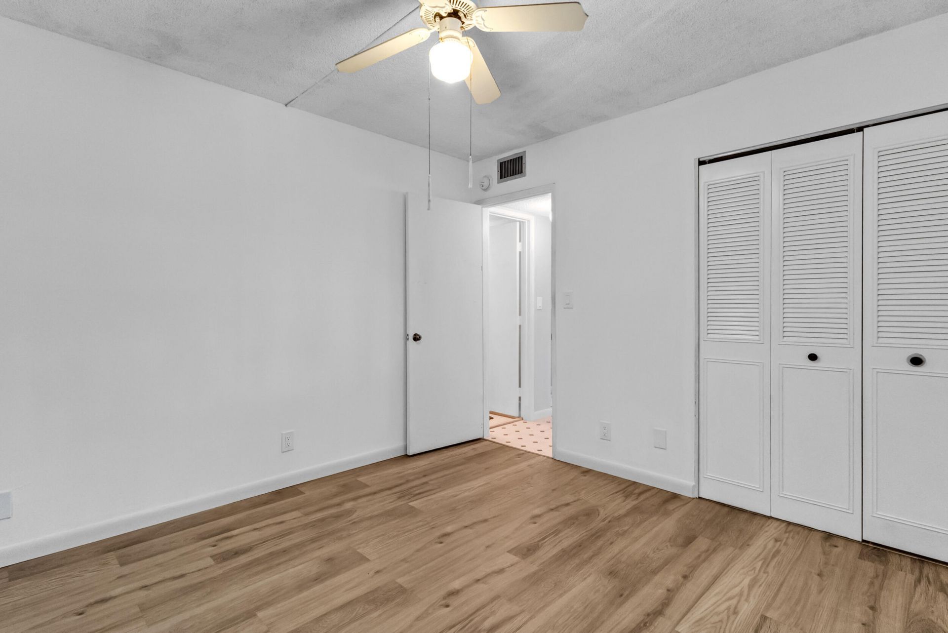 2209 S Cypress Bend Drive, Unit 507, Pompano Beach, FL 33069 Photo