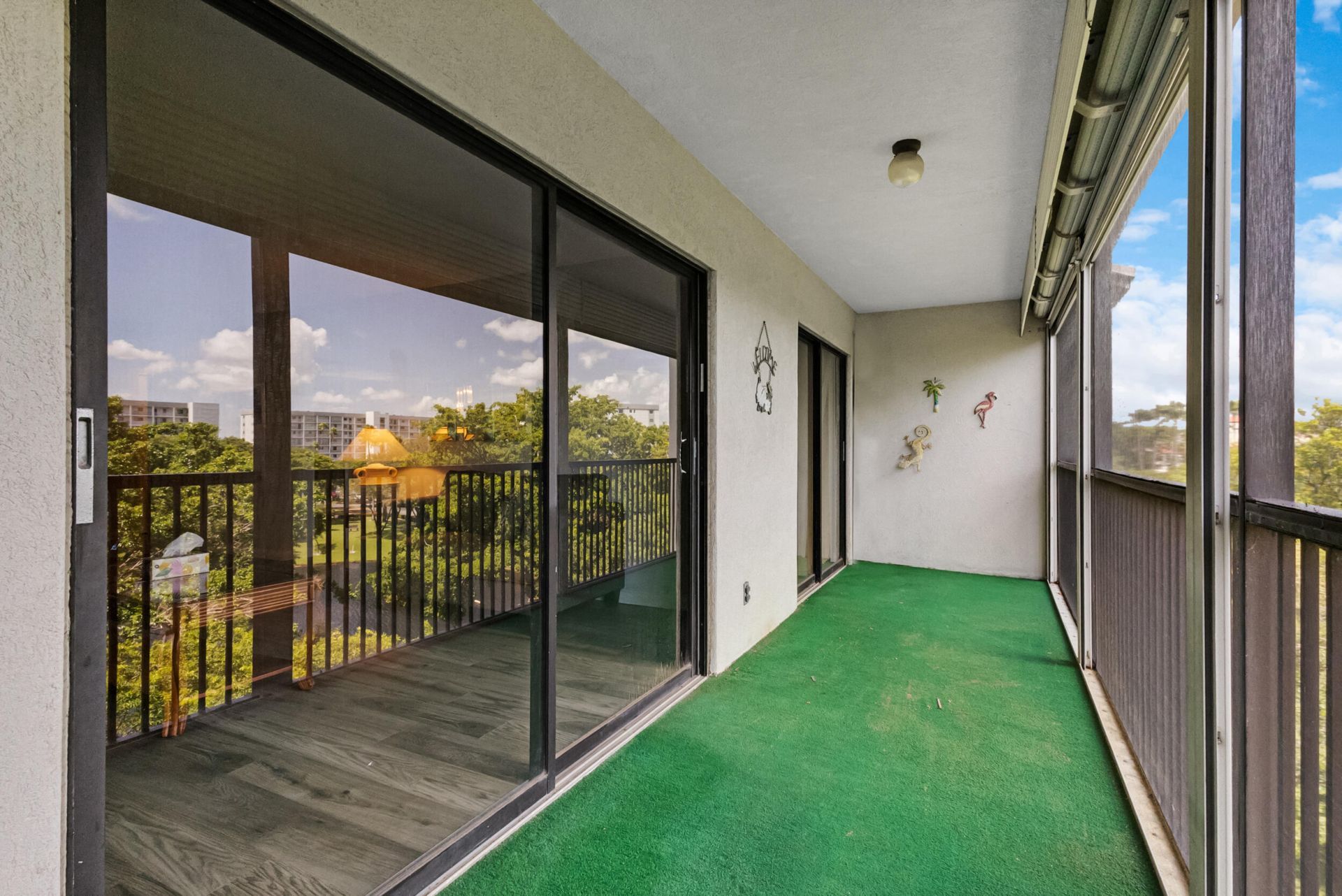 2209 S Cypress Bend Drive, Unit 507, Pompano Beach, FL 33069 Photo