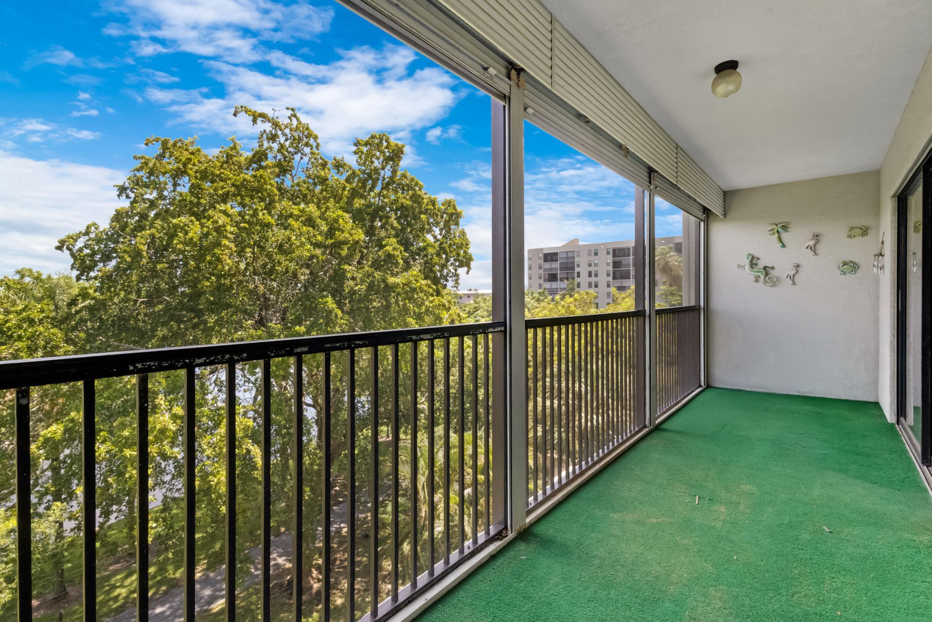 2209 S Cypress Bend Drive, Unit 507, Pompano Beach, FL 33069 Photo