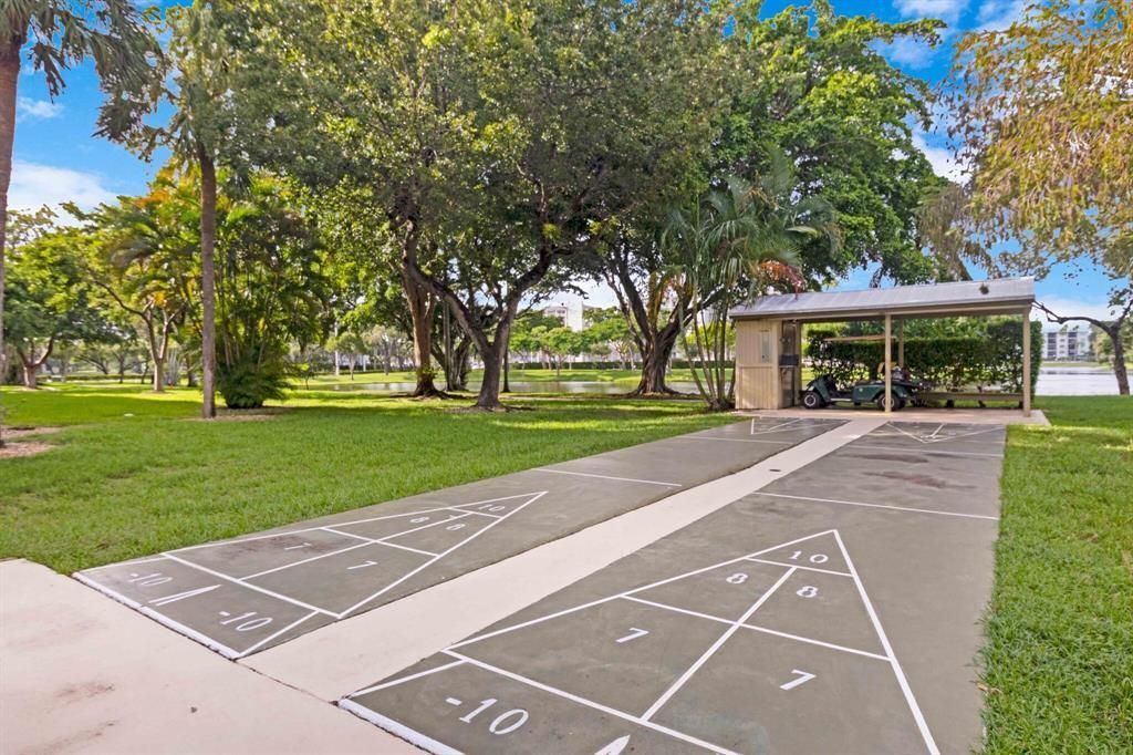 2209 S Cypress Bend Drive, Unit 507, Pompano Beach, FL 33069 Photo
