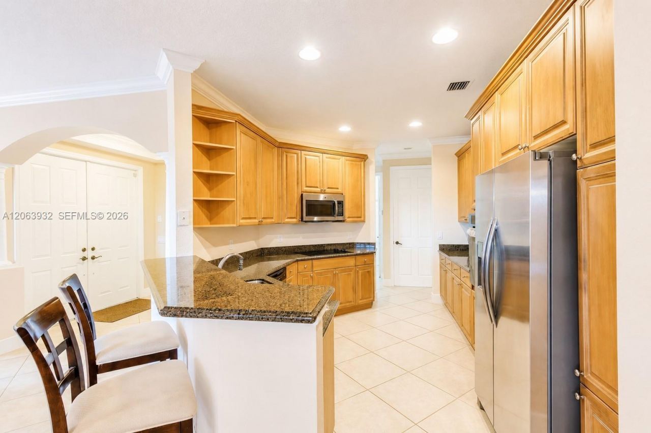 2703 Center Ct Dr, Unit 1-14, Weston, FL 33332 Photo