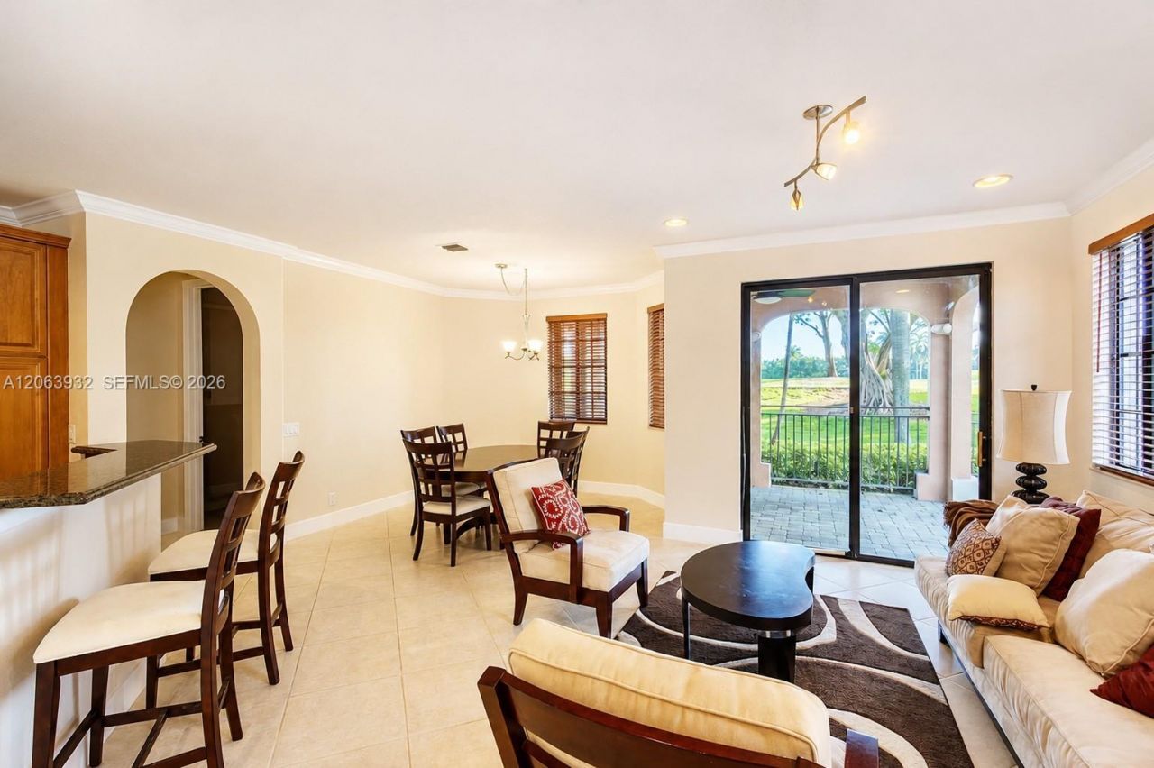 2703 Center Ct Dr, Unit 1-14, Weston, FL 33332 Photo