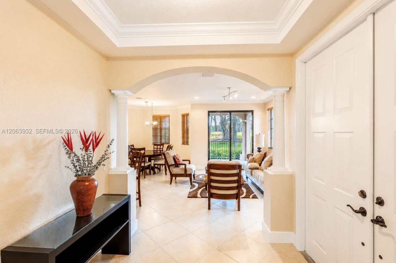 2703 Center Ct Dr, Unit 1-14, Weston, FL 33332 Photo