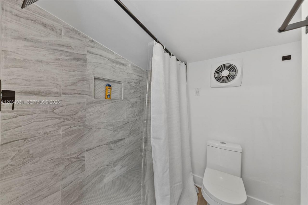 2946 SW 26th St , Unit 2, Miami, FL 33133 Photo