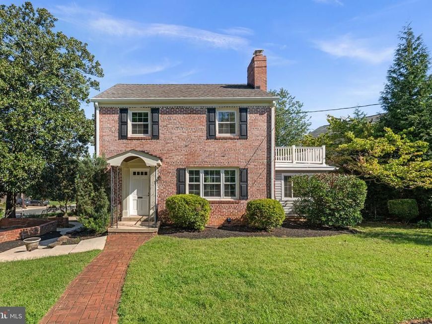 5711 Wyngate Drive, Bethesda, MD 20817 Main Photo