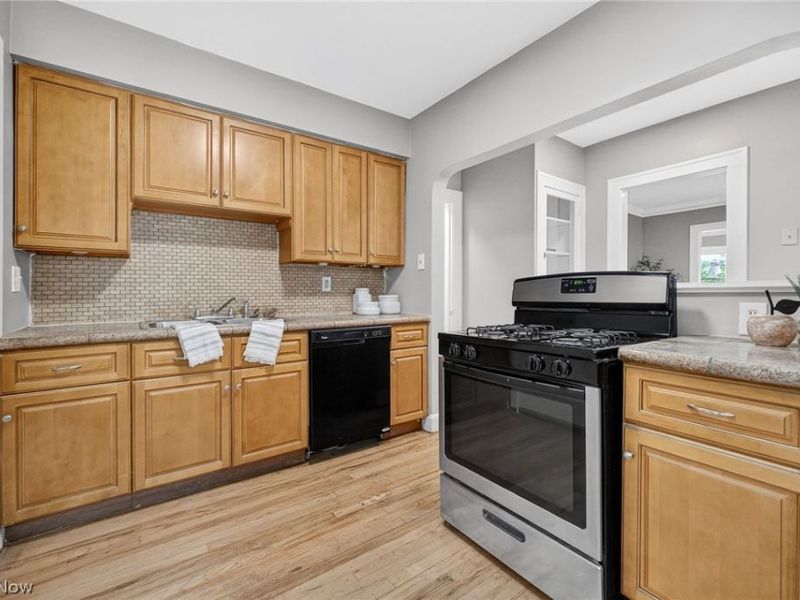 3435 Ashby Road, Shaker Heights, OH 44120 Photo 6