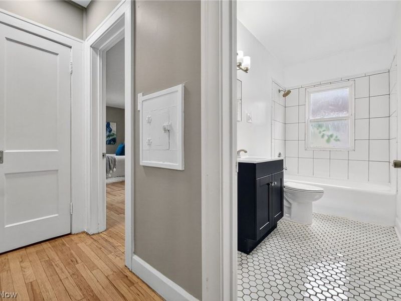 3435 Ashby Road, Shaker Heights, OH 44120 Photo 8