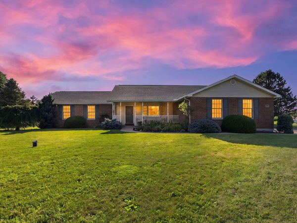 3151 Wall Street , Centerburg, OH 43011