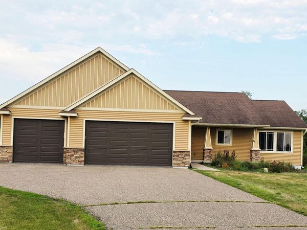 439 Jordyn Lane , Hudson, WI 54016