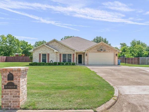 180 N Bois D Arc Street, Van, TX 75790