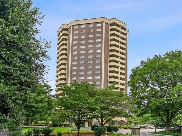 1501 Clairmont Road, Unit 822, Decatur, GA 30033