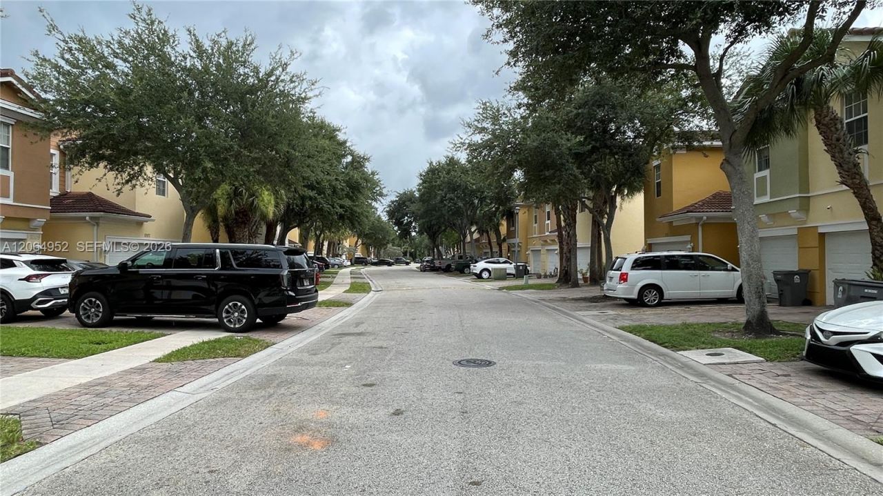 1015 Pipers Cay Dr , West Palm Beach, FL 33415 Photo