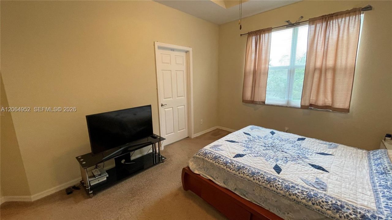 1015 Pipers Cay Dr , West Palm Beach, FL 33415 Photo