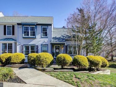 8200 MAPLE RIDGE AVENUE , SPRINGFIELD, VA 22153