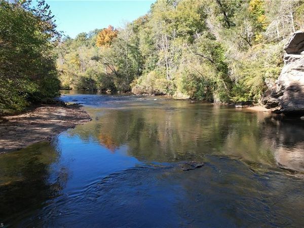 01 Seven Island Road, Danbury, NC 27016