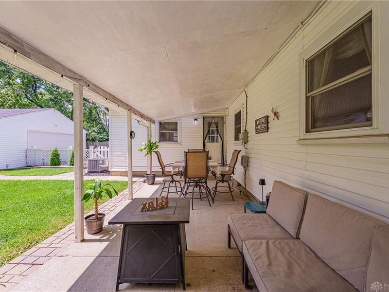 516 Earnshaw Drive, Kettering, OH 45429 Photo 11