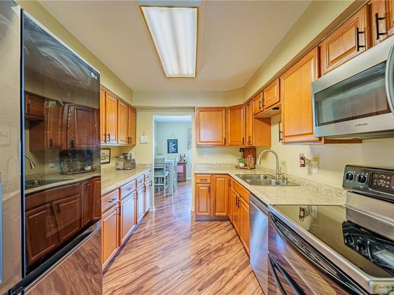 516 Earnshaw Drive, Kettering, OH 45429 Photo 27