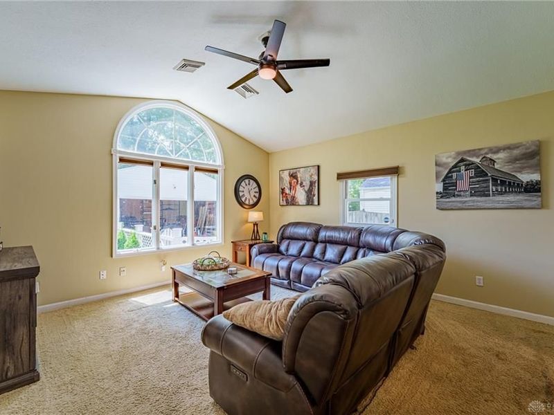 516 Earnshaw Drive, Kettering, OH 45429 Photo 33