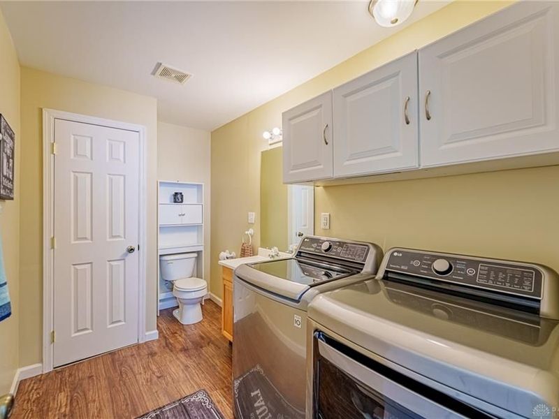 516 Earnshaw Drive, Kettering, OH 45429 Photo 35