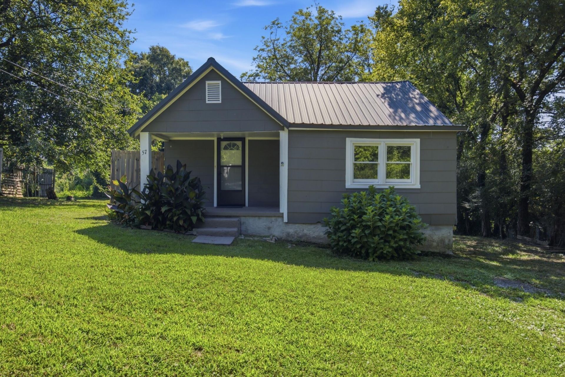 57 Circle Drive , Rossville, GA 30741 Main Photo