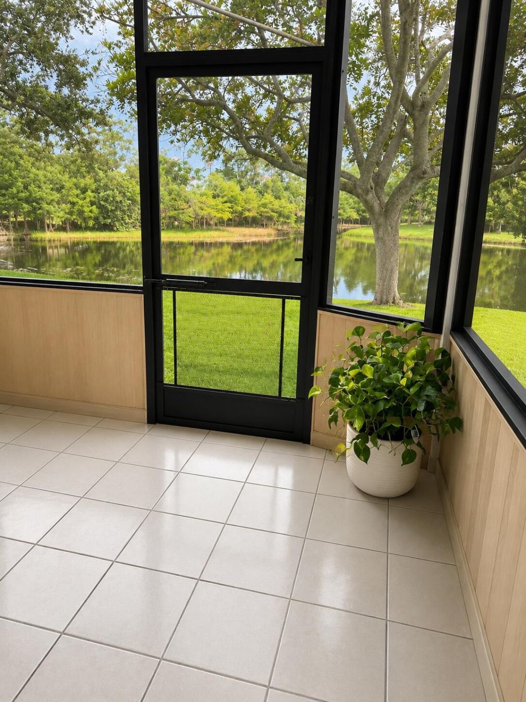 404 Harbour Pointe Way, Greenacres, FL 33413 Photo