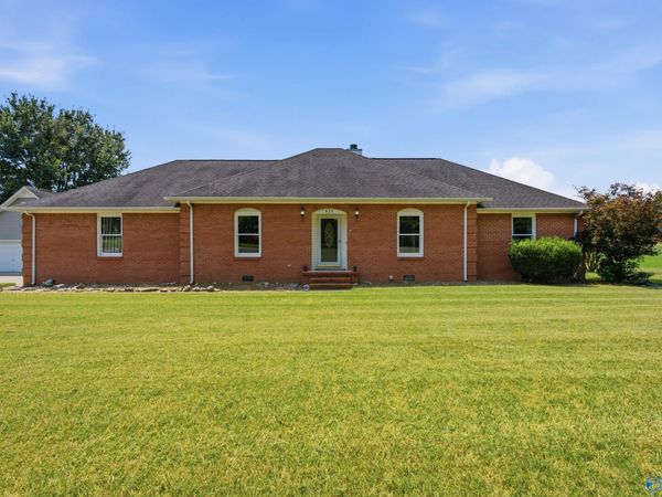 423 Ariel Drive NW, Harvest, AL 35749