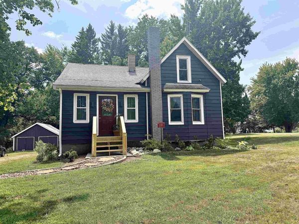 335 Church Street, Oxford, WI 53952