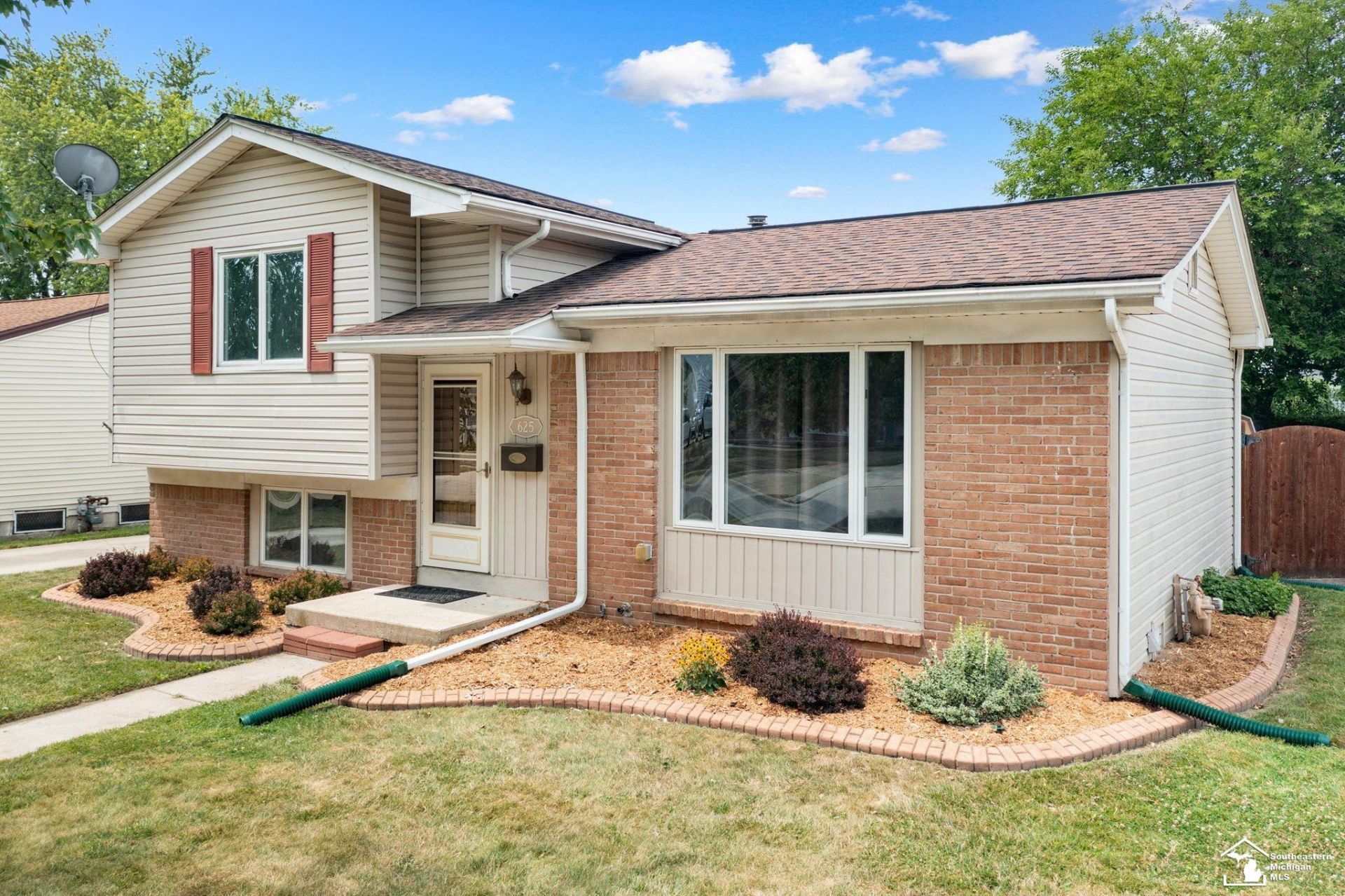 625 John Rolfe Drive, Monroe, MI 00000 Main Photo