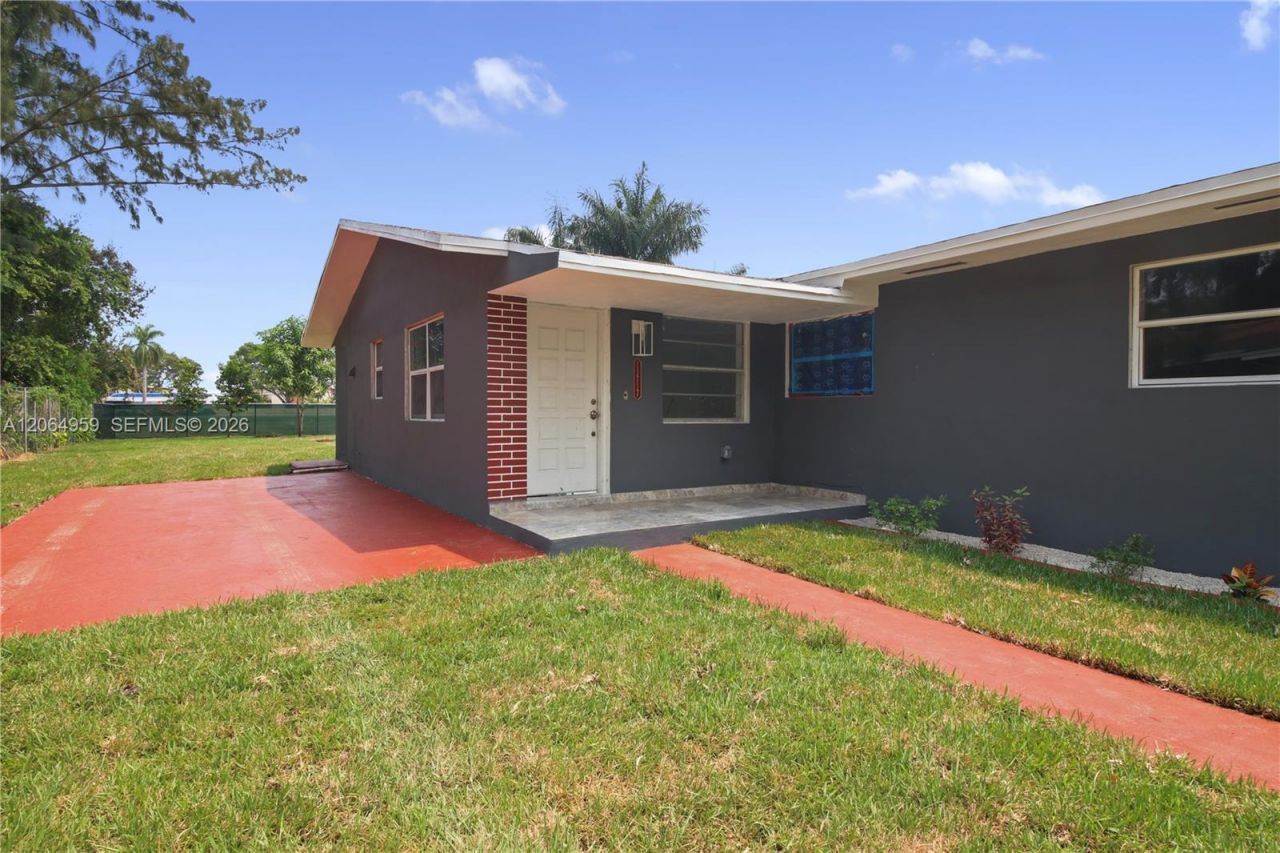 11715 NW 22nd Ct, Miami, FL 33167 Photo