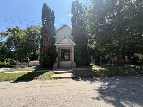 Main Photo