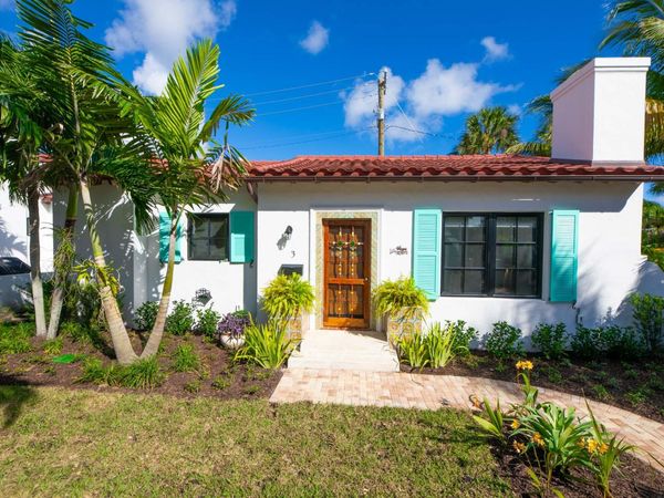 110 Marine Way, Unit #3 Valenci, Delray Beach, FL 33483
