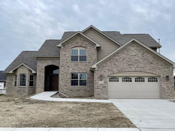 20077 Dovetail Drive, Trenton, MI 48183