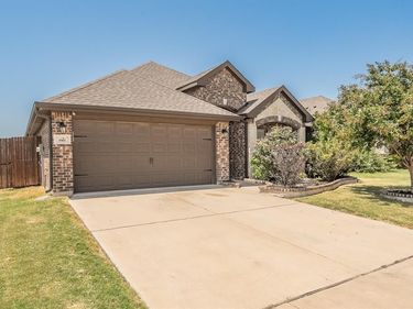 5905 Scottsdale Lane, Fort Worth, TX 76179
